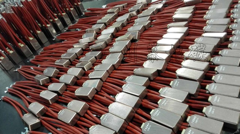 风电防雷击碳刷